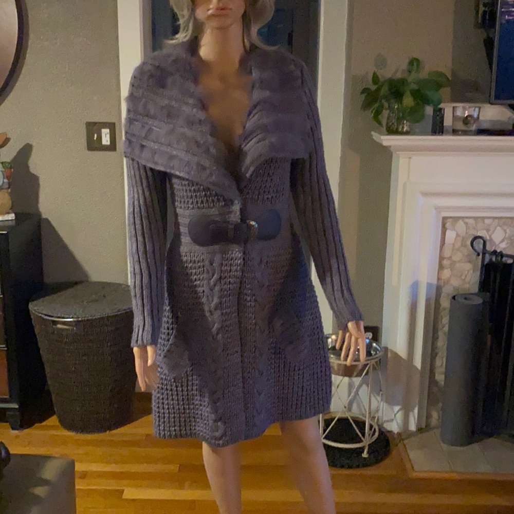 Mid length sweater